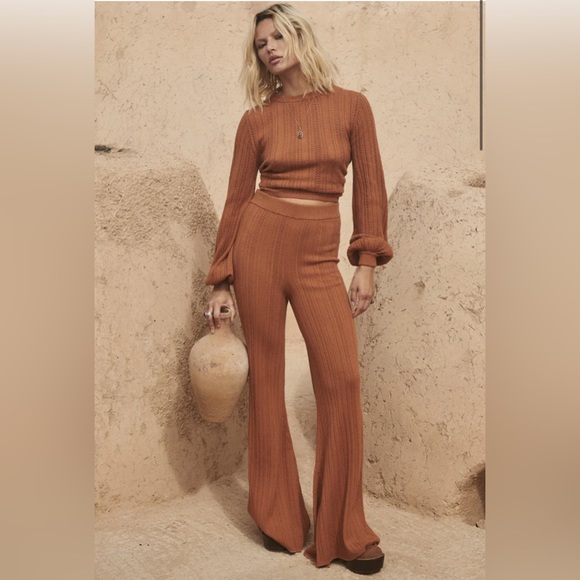 Spell Brooklyn Bells in Ginger - Picture 1 of 6